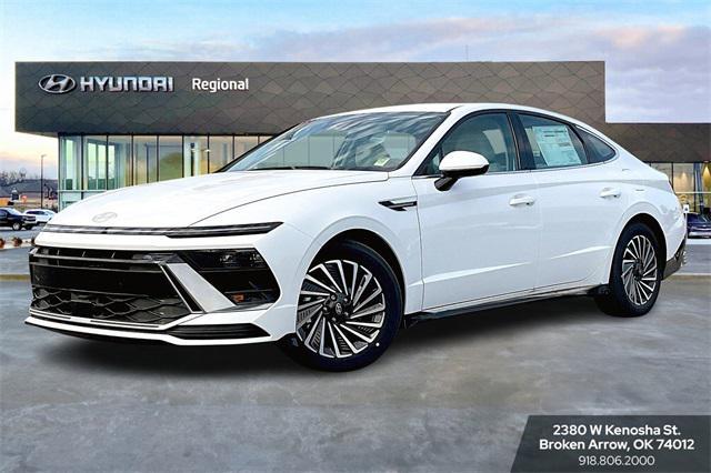 new 2024 Hyundai Sonata Hybrid car, priced at $31,011