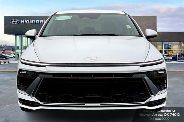 new 2025 Hyundai Sonata Hybrid car, priced at $30,018