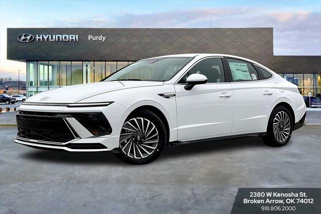 new 2025 Hyundai Sonata Hybrid car, priced at $30,018