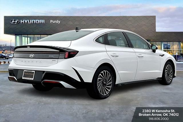 new 2025 Hyundai Sonata Hybrid car, priced at $30,018