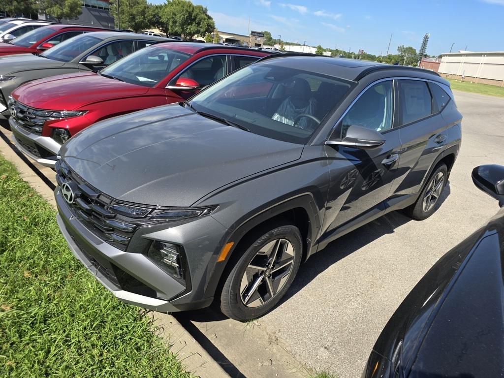 new 2025 Hyundai Tucson car, priced at $31,703