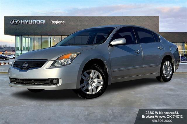 used 2009 Nissan Altima car, priced at $7,411