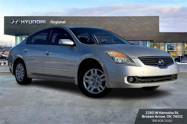 used 2009 Nissan Altima car, priced at $6,911