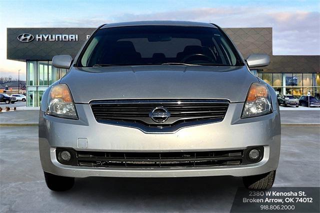 used 2009 Nissan Altima car, priced at $6,911