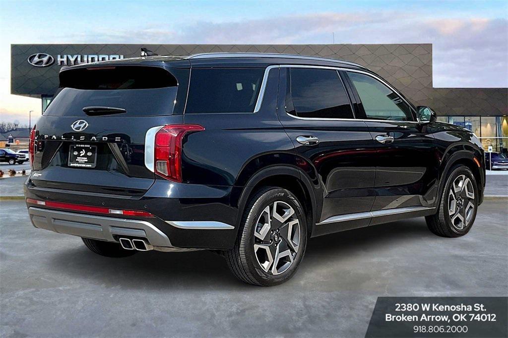 used 2025 Hyundai Palisade car, priced at $43,811