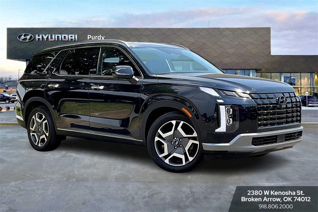 used 2025 Hyundai Palisade car, priced at $43,811