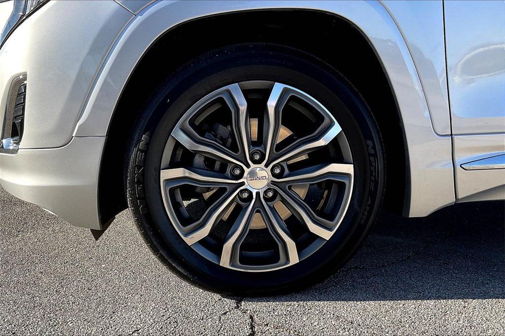 used 2020 GMC Terrain car, priced at $25,444