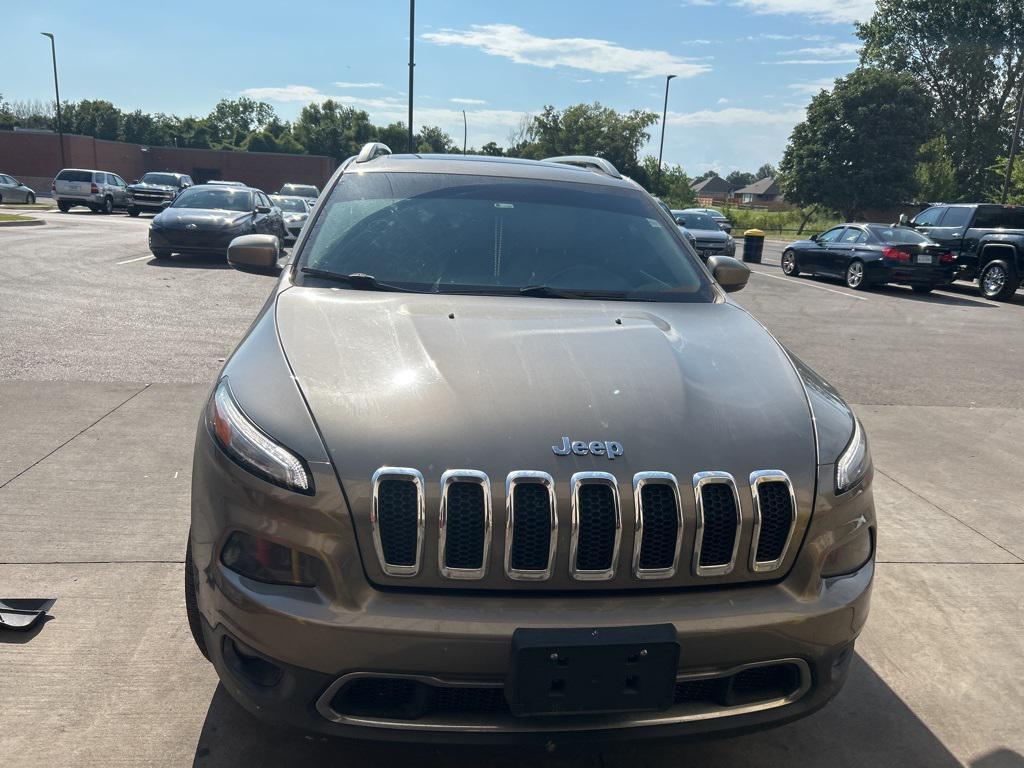 used 2016 Jeep Cherokee car, priced at $11,699