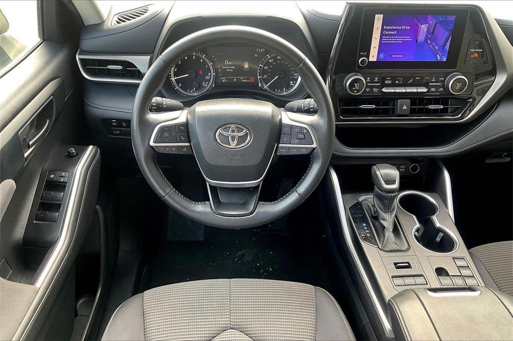 used 2024 Toyota Highlander car, priced at $33,673