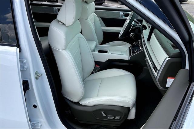 new 2025 Hyundai SANTA FE HEV car, priced at $45,812