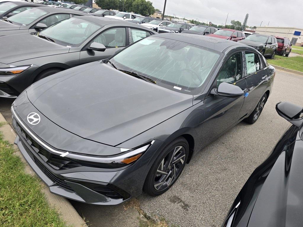 new 2025 Hyundai Elantra car, priced at $26,240