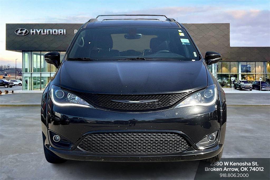 used 2018 Chrysler Pacifica car, priced at $16,711