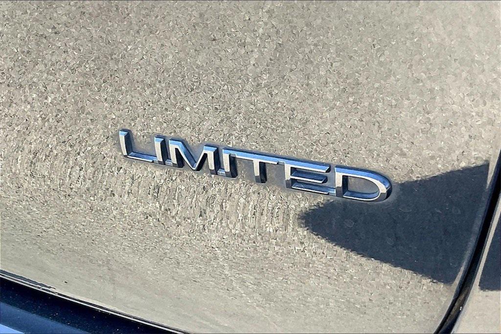 used 2018 Chrysler Pacifica car, priced at $14,333