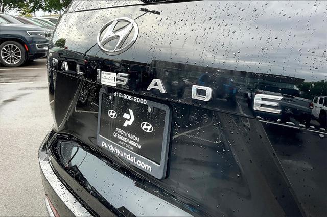 used 2025 Hyundai Palisade car, priced at $36,211