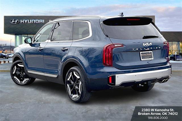 used 2024 Kia Telluride car, priced at $35,611