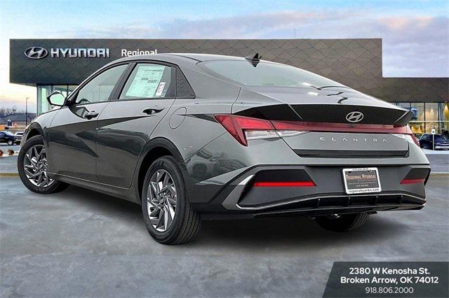 new 2025 Hyundai Elantra car, priced at $23,692