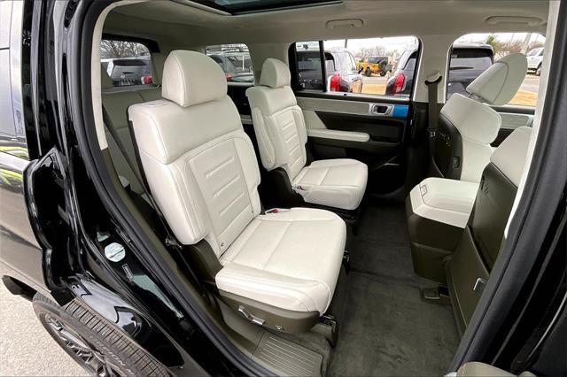 new 2025 Hyundai SANTA FE HEV car, priced at $44,924