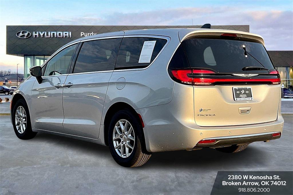 used 2024 Chrysler Pacifica car, priced at $30,766