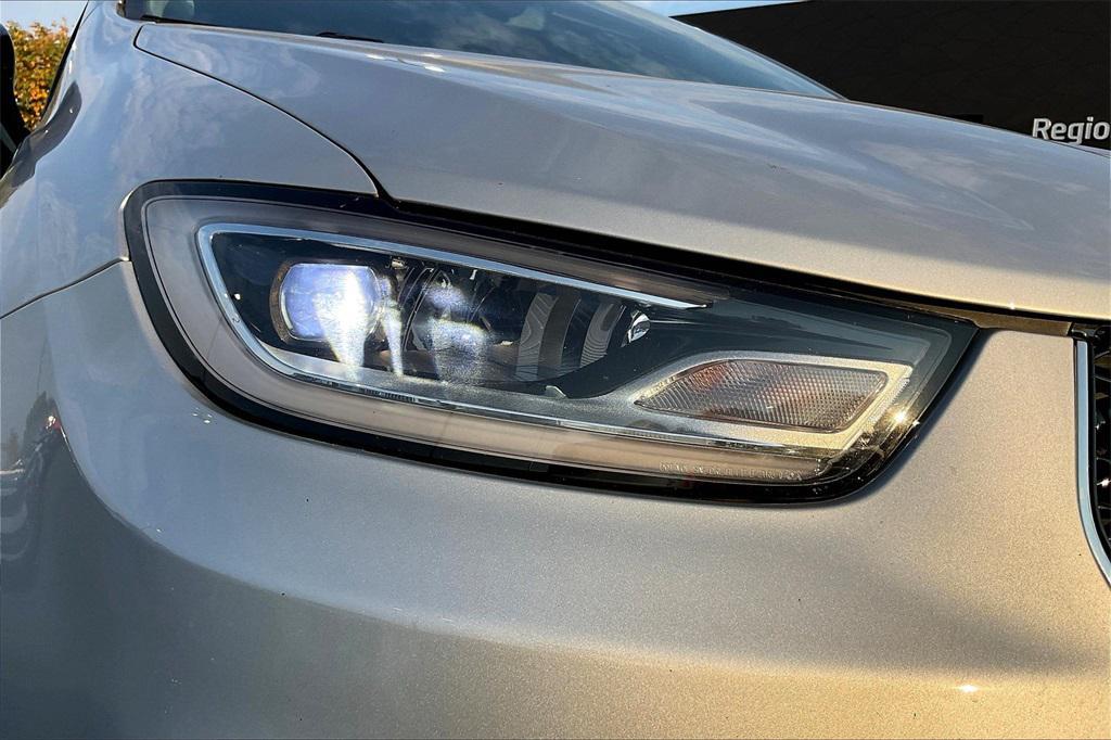 used 2024 Chrysler Pacifica car, priced at $30,766