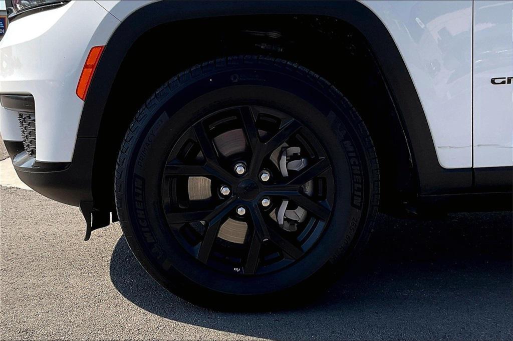 used 2024 Jeep Grand Cherokee L car, priced at $29,555