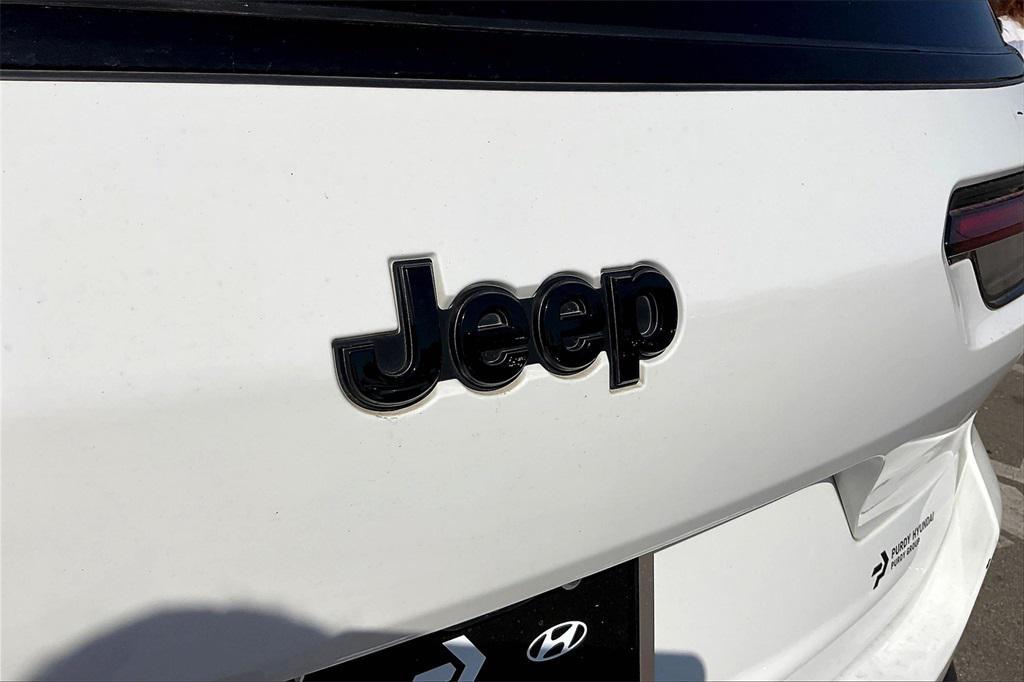 used 2024 Jeep Grand Cherokee L car, priced at $29,555