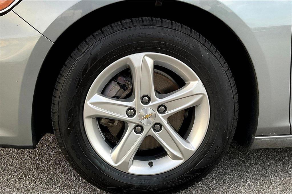 used 2024 Chevrolet Malibu car, priced at $18,044