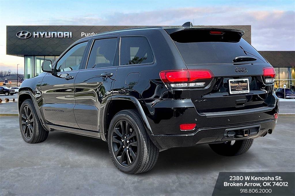 used 2022 Jeep Grand Cherokee car, priced at $28,911