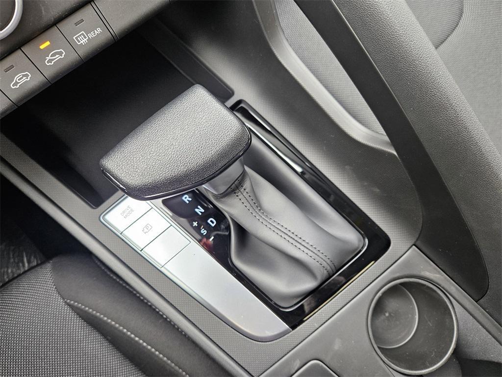 new 2025 Hyundai Elantra car, priced at $22,638