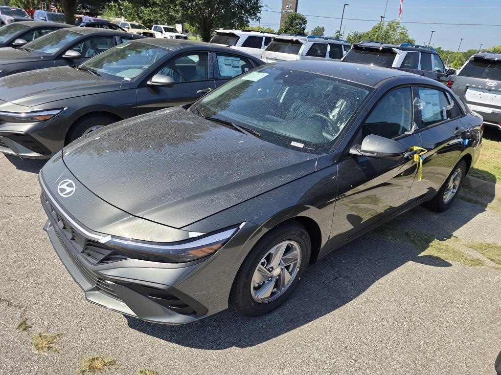 new 2025 Hyundai Elantra car, priced at $21,543
