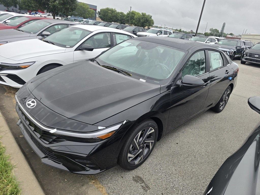 new 2025 Hyundai Elantra car, priced at $26,227