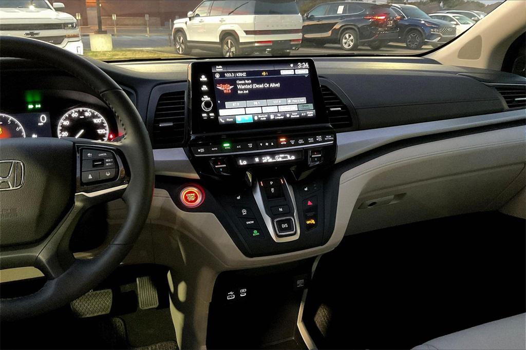 used 2025 Honda Odyssey car, priced at $42,511
