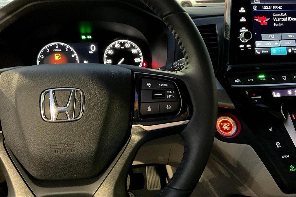 used 2025 Honda Odyssey car, priced at $42,511