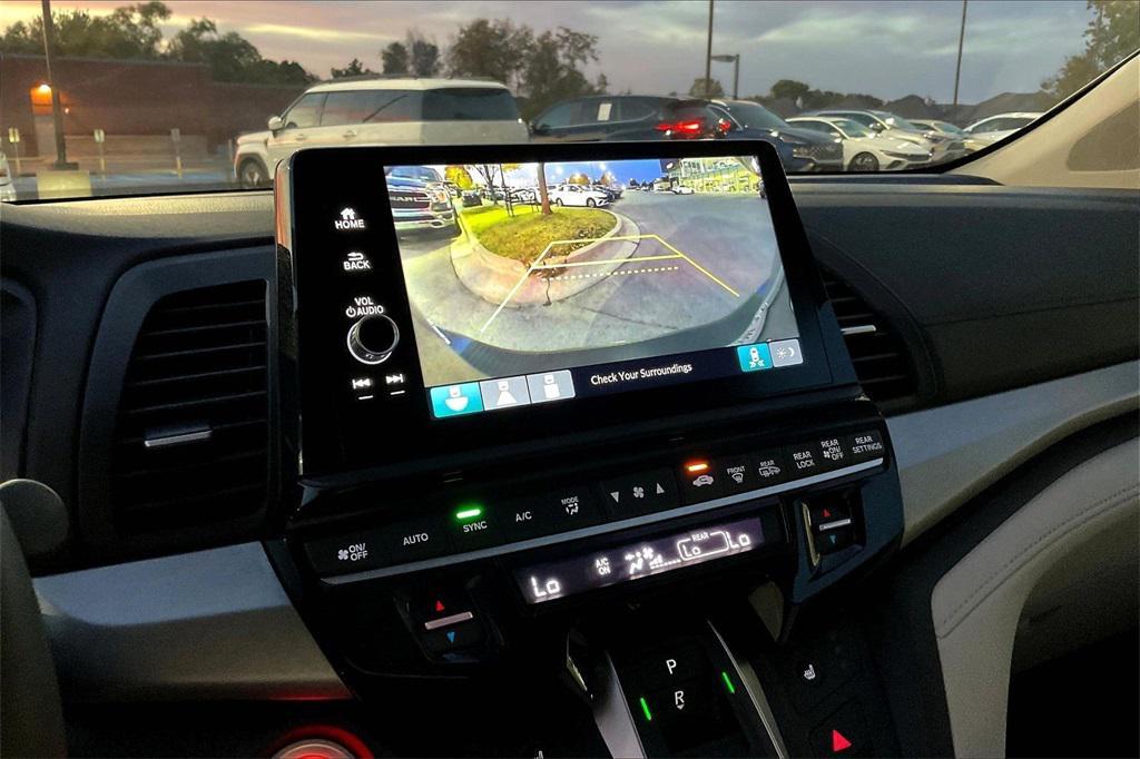 used 2025 Honda Odyssey car, priced at $42,511