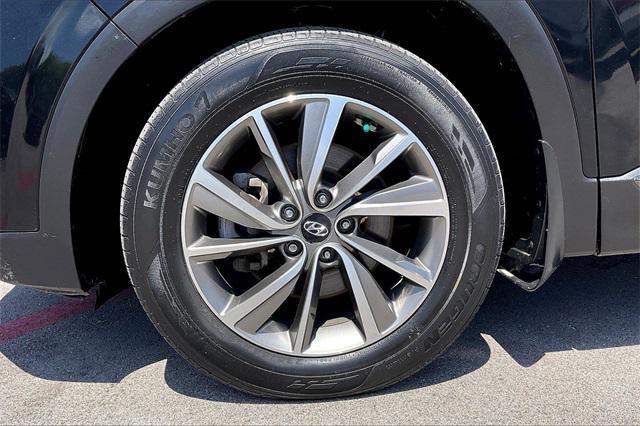 used 2020 Hyundai Santa Fe car, priced at $17,311