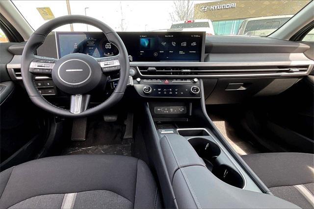 new 2025 Hyundai Sonata Hybrid car, priced at $29,797