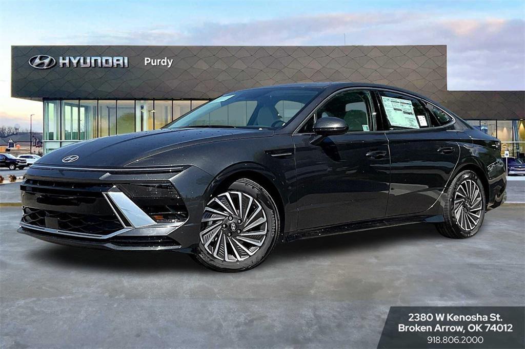 new 2025 Hyundai Sonata Hybrid car, priced at $30,228