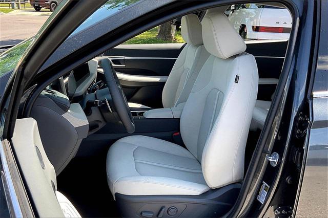 new 2025 Hyundai Sonata Hybrid car, priced at $29,776