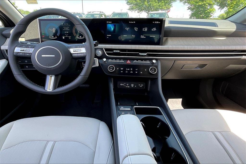 new 2025 Hyundai Sonata Hybrid car, priced at $30,228