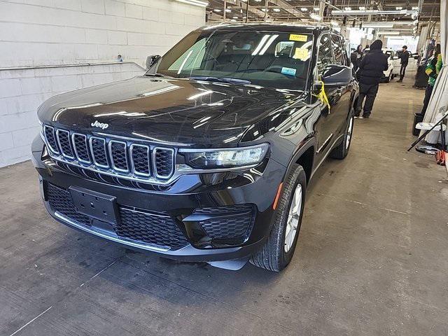 used 2024 Jeep Grand Cherokee car, priced at $37,111