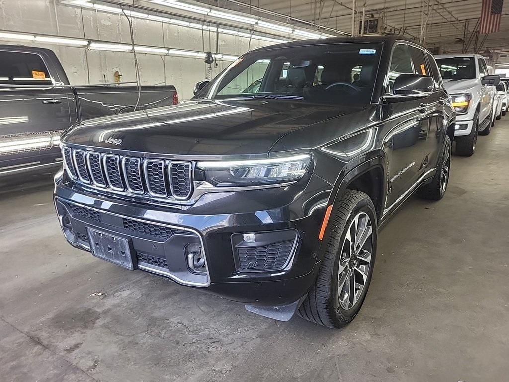 used 2023 Jeep Grand Cherokee car, priced at $39,911