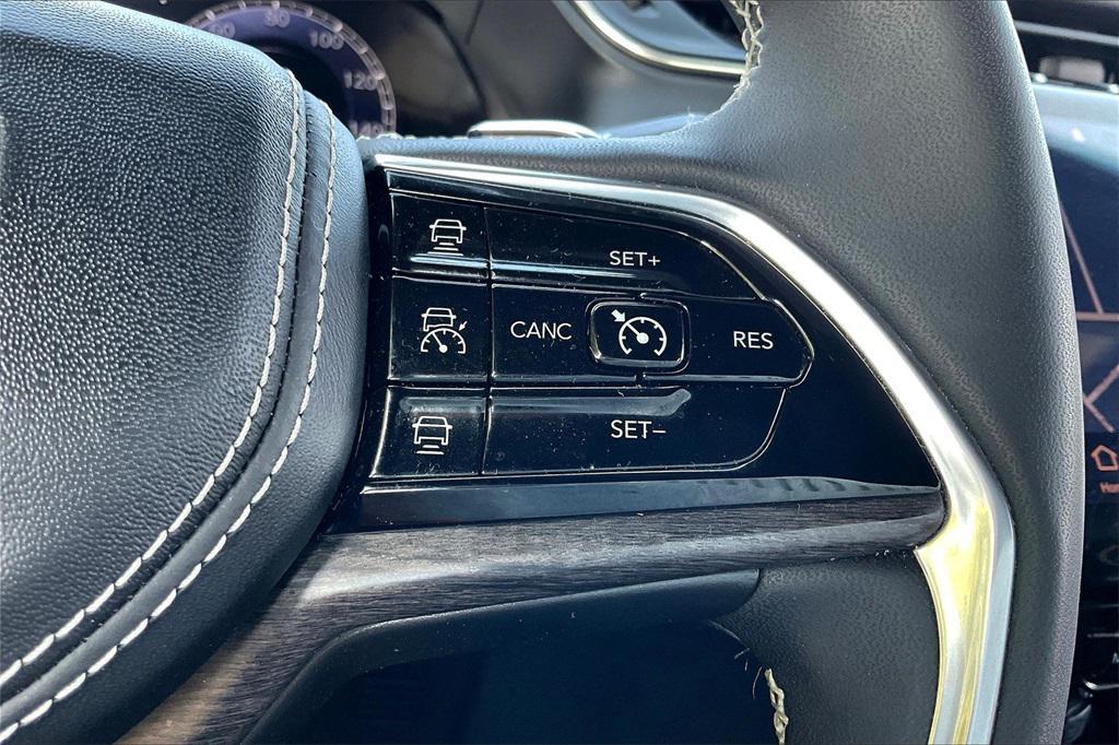 used 2023 Jeep Grand Cherokee car, priced at $38,991