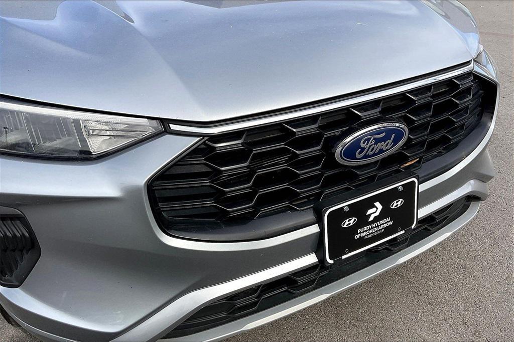 used 2023 Ford Escape car, priced at $22,366