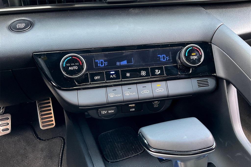 used 2025 Hyundai Elantra car, priced at $22,111