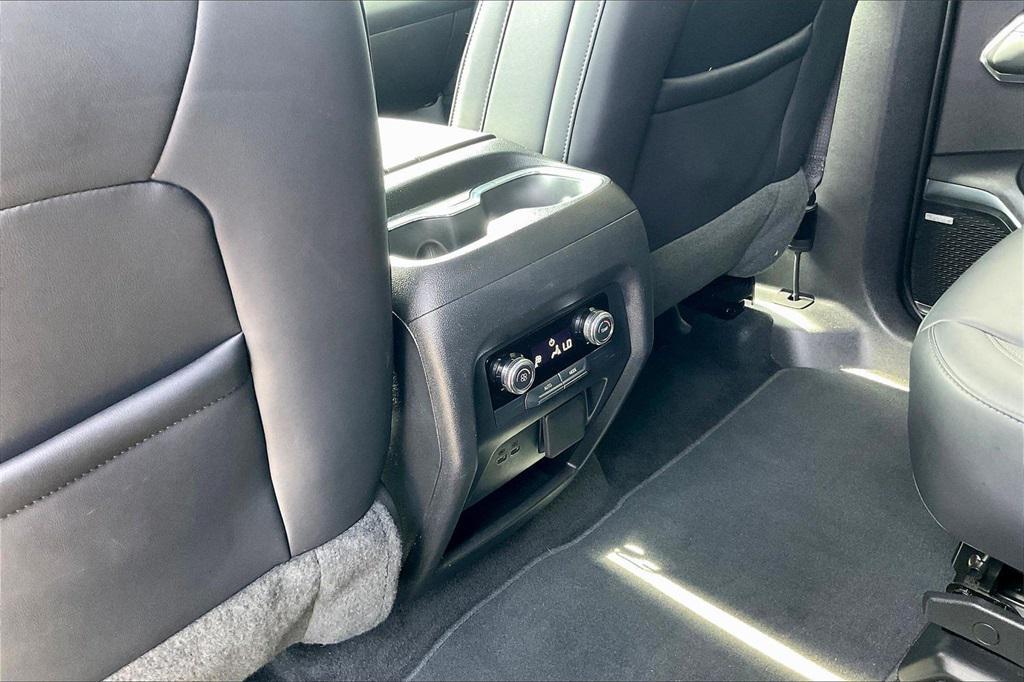 used 2024 GMC Acadia car, priced at $37,744