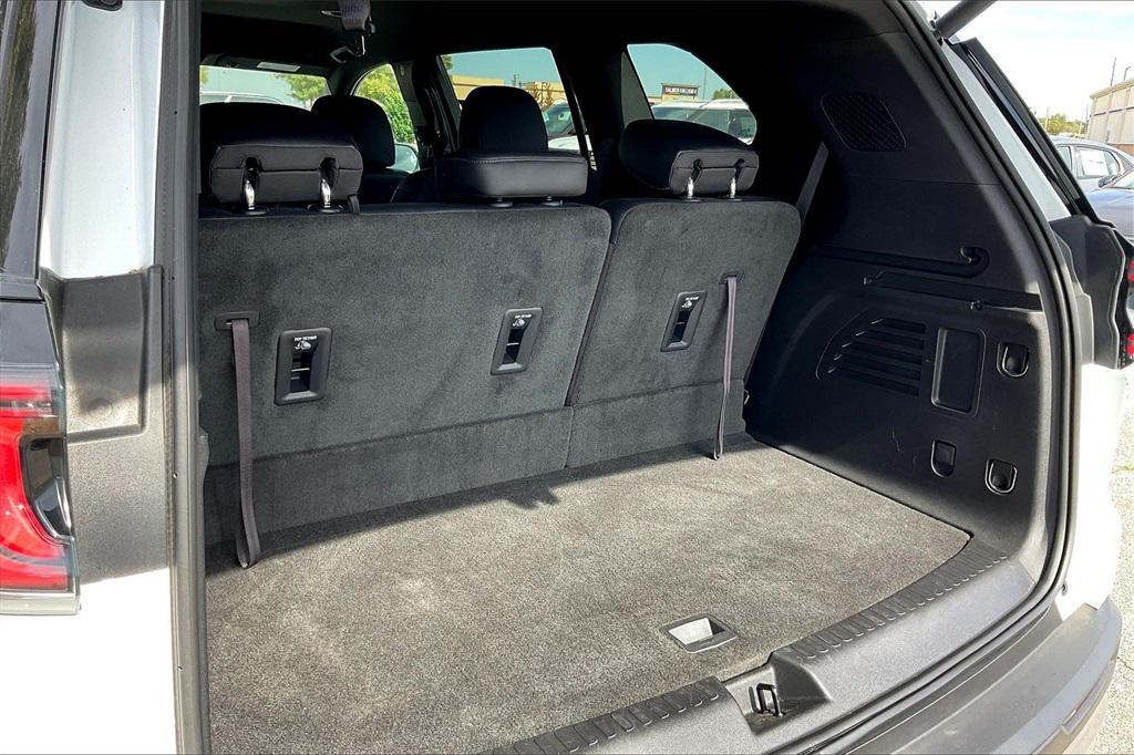 used 2024 GMC Acadia car, priced at $37,744