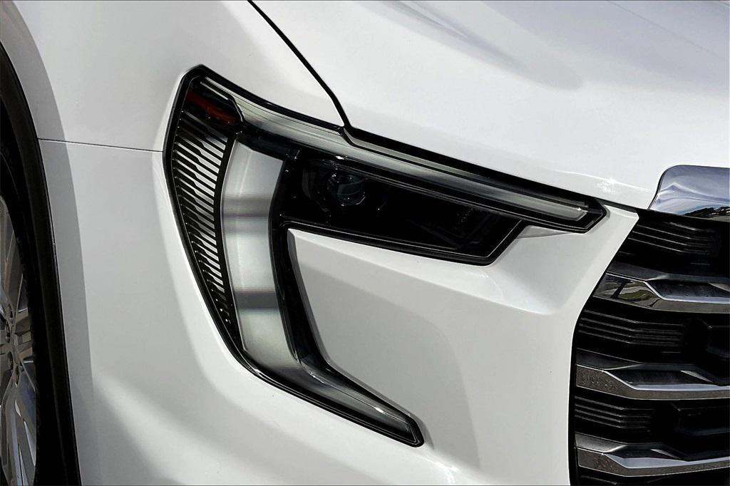 used 2024 GMC Acadia car, priced at $37,744