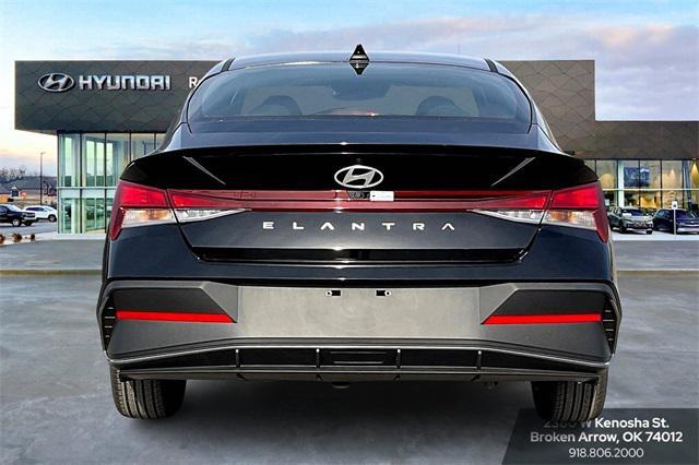 new 2025 Hyundai Elantra car, priced at $23,661