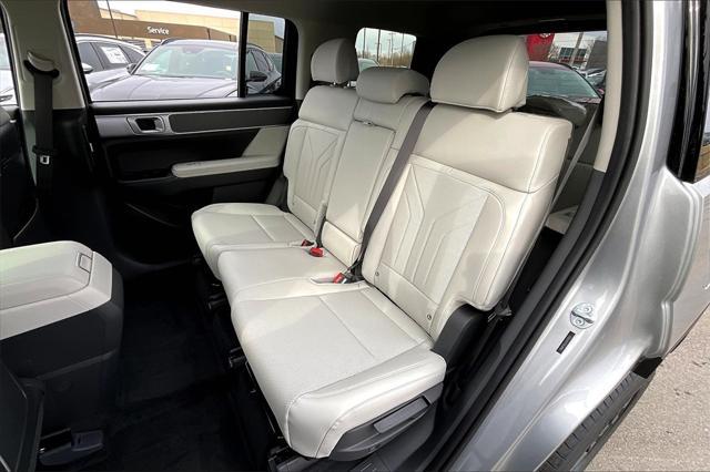 new 2025 Hyundai Santa Fe car, priced at $33,811