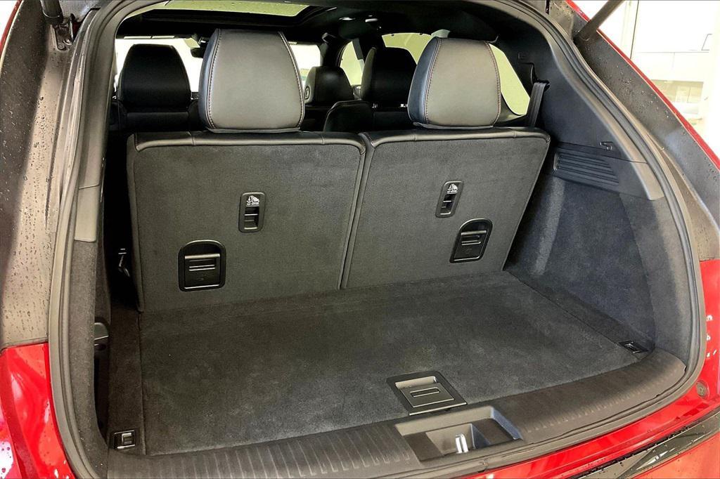 used 2023 Acura MDX car, priced at $47,744
