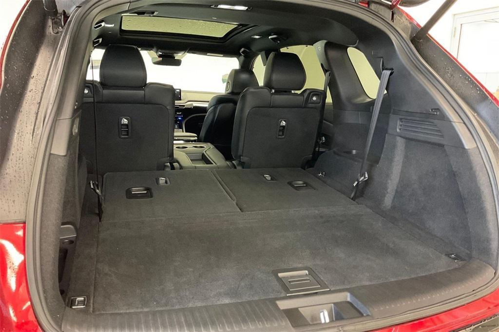 used 2023 Acura MDX car, priced at $47,744